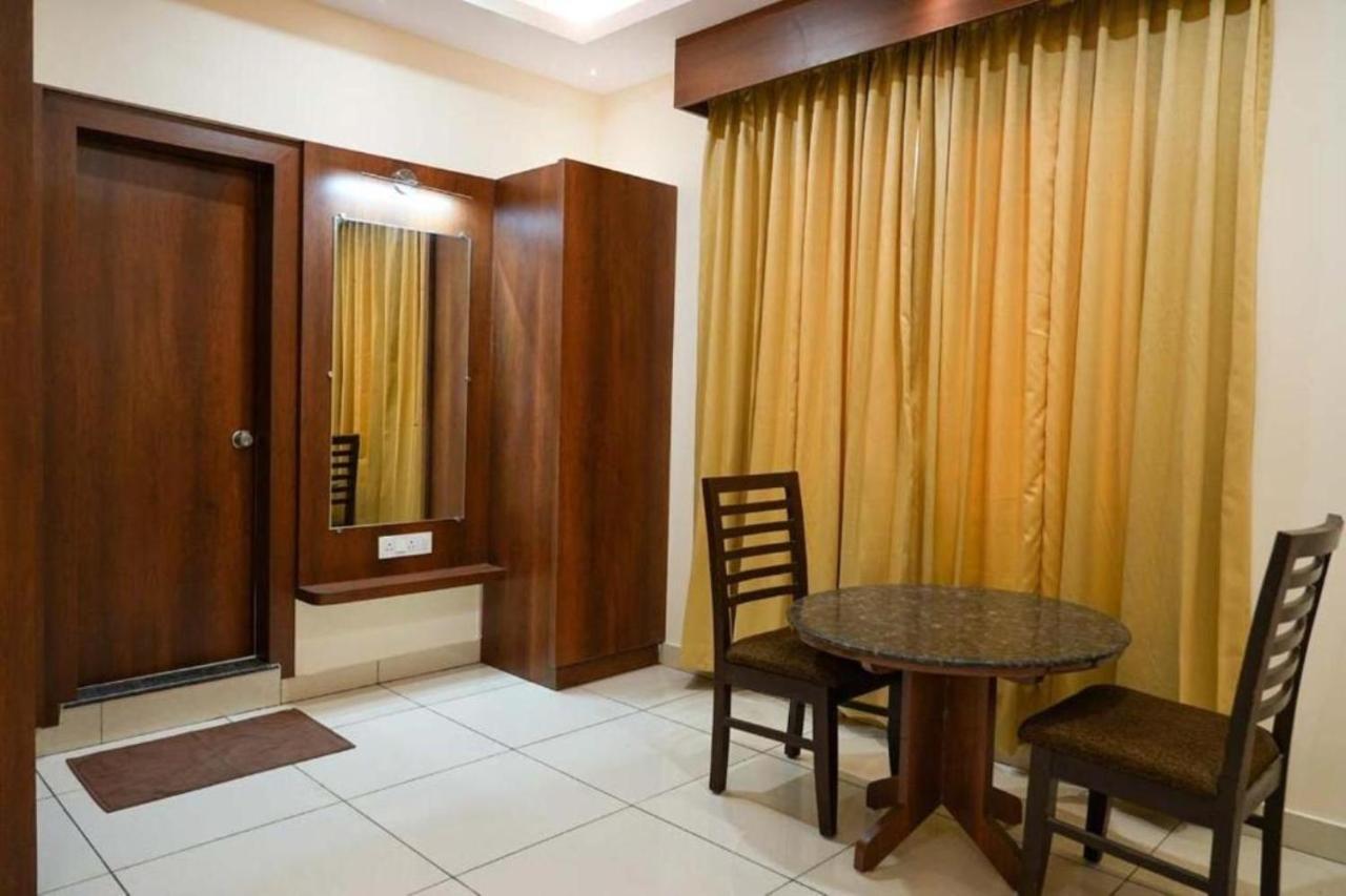 Sri Krishna Inn - Kempegowda Airport Bangalore Devanahalli ภายนอก รูปภาพ