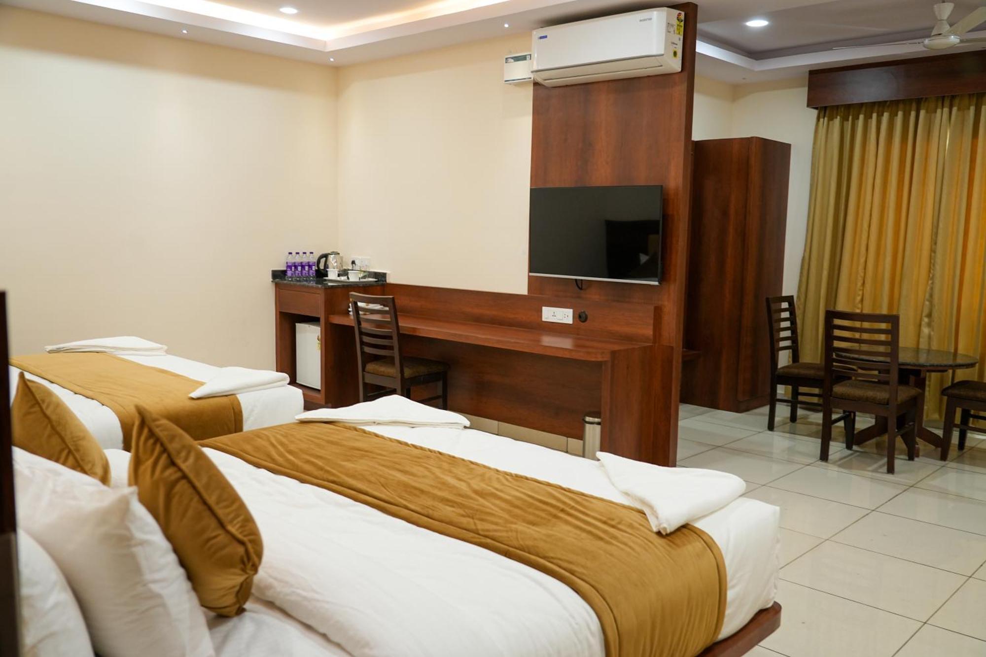 Sri Krishna Inn - Kempegowda Airport Bangalore Devanahalli ภายนอก รูปภาพ
