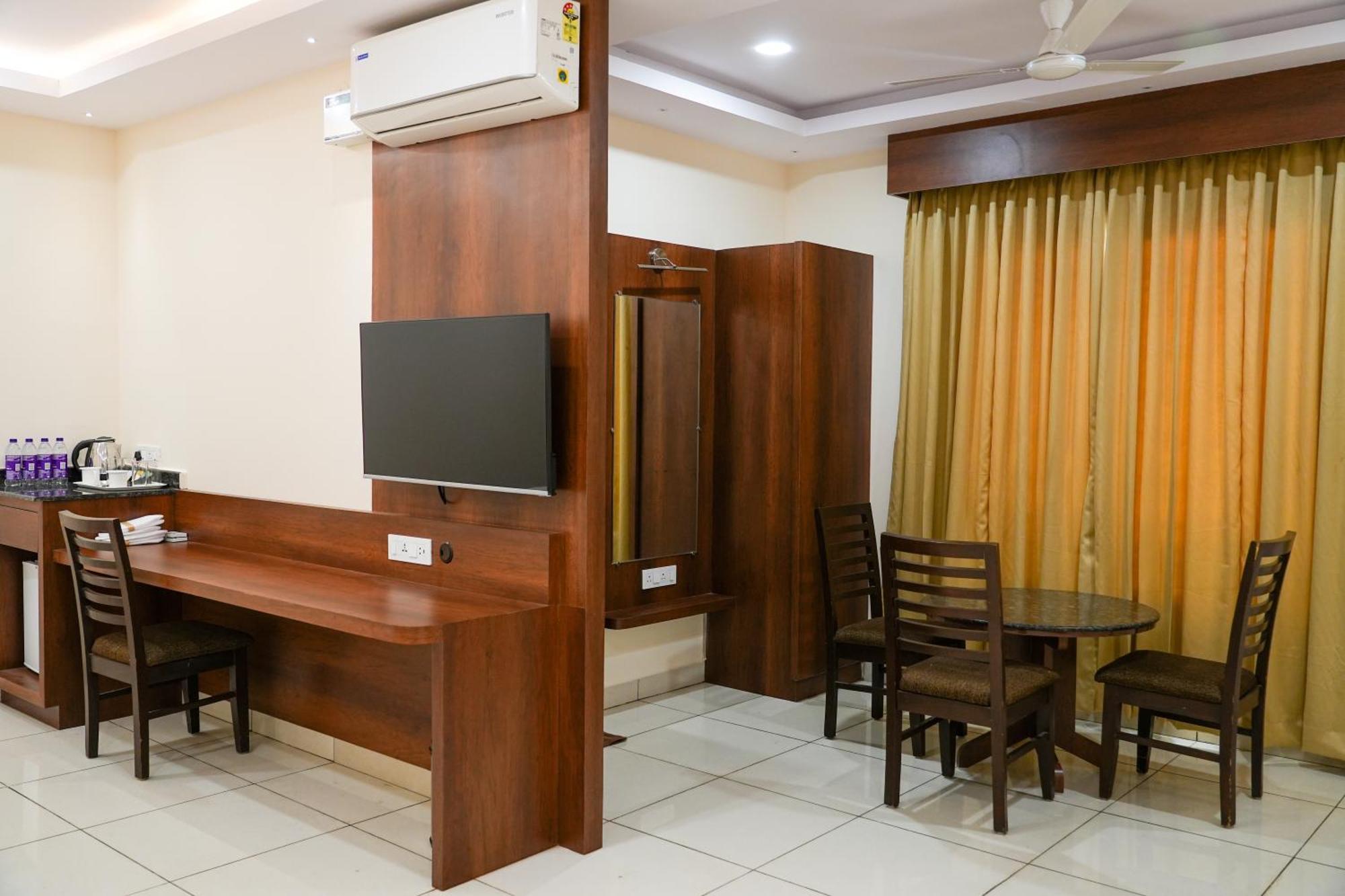 Sri Krishna Inn - Kempegowda Airport Bangalore Devanahalli ภายนอก รูปภาพ