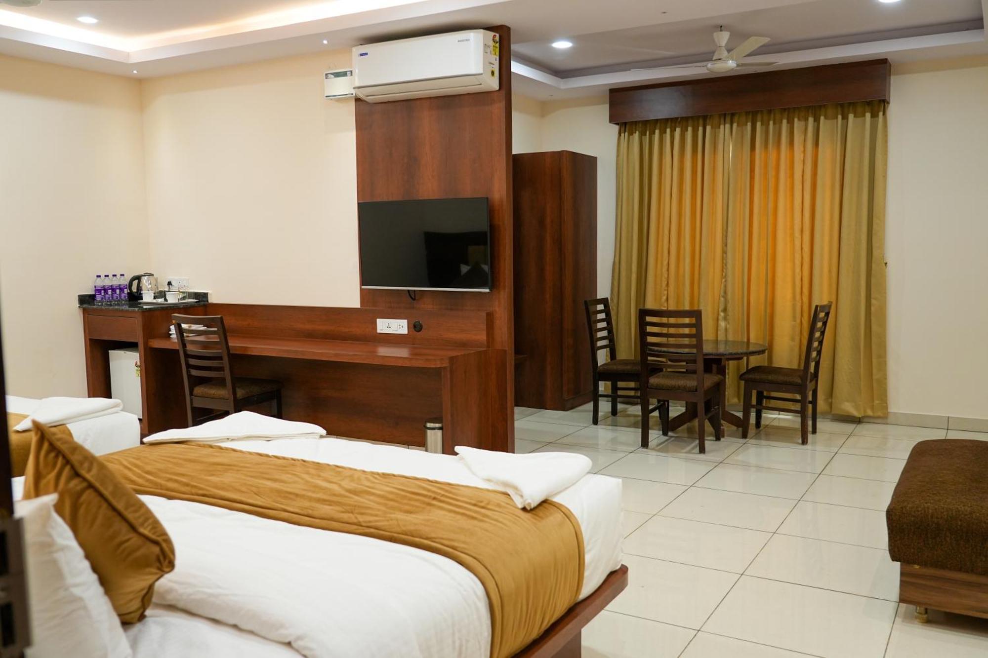 Sri Krishna Inn - Kempegowda Airport Bangalore Devanahalli ภายนอก รูปภาพ